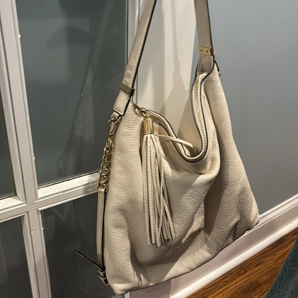 Michel Kors bag - Picture 5 of 5